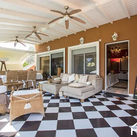 Villa Faros Seaside - 250 Sqm In Of Evia