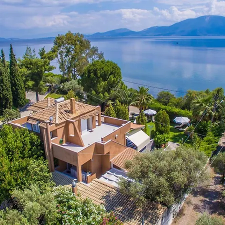 Villa Faros Seaside - 250 Sqm In Of Evia