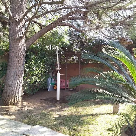 Faros Seaside - 250 Sqm In Of Evia Politiká